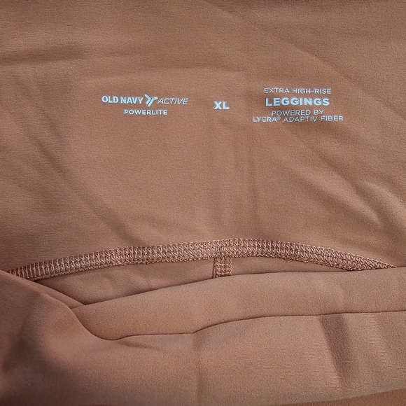 Old Navy Active Leggings - Picture 3 of 3